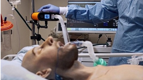 紧急重症监护设备的设计、开发和销售，包括自动除氧除颤器，上呼吸道打开设备和超轻呼吸机